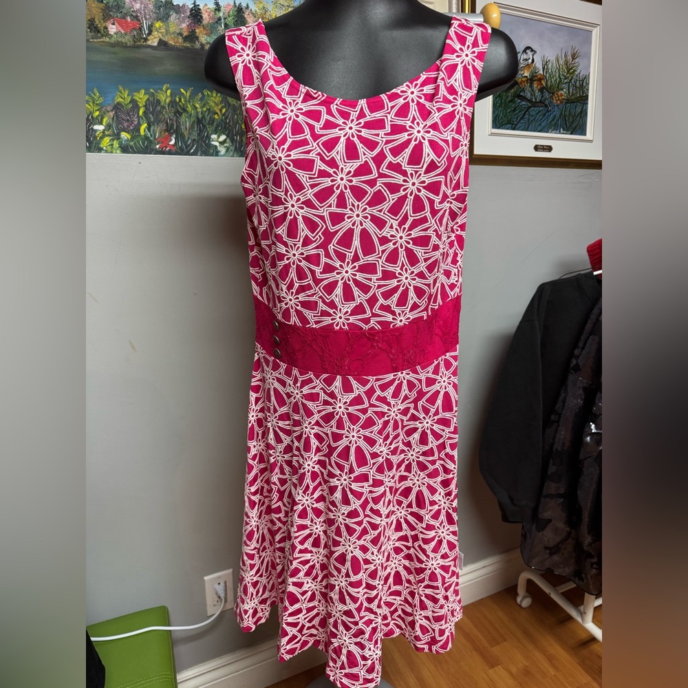 Elegant Pink Floral Lace Dress . Hand sewed. Local Quebec artist. Unique design.